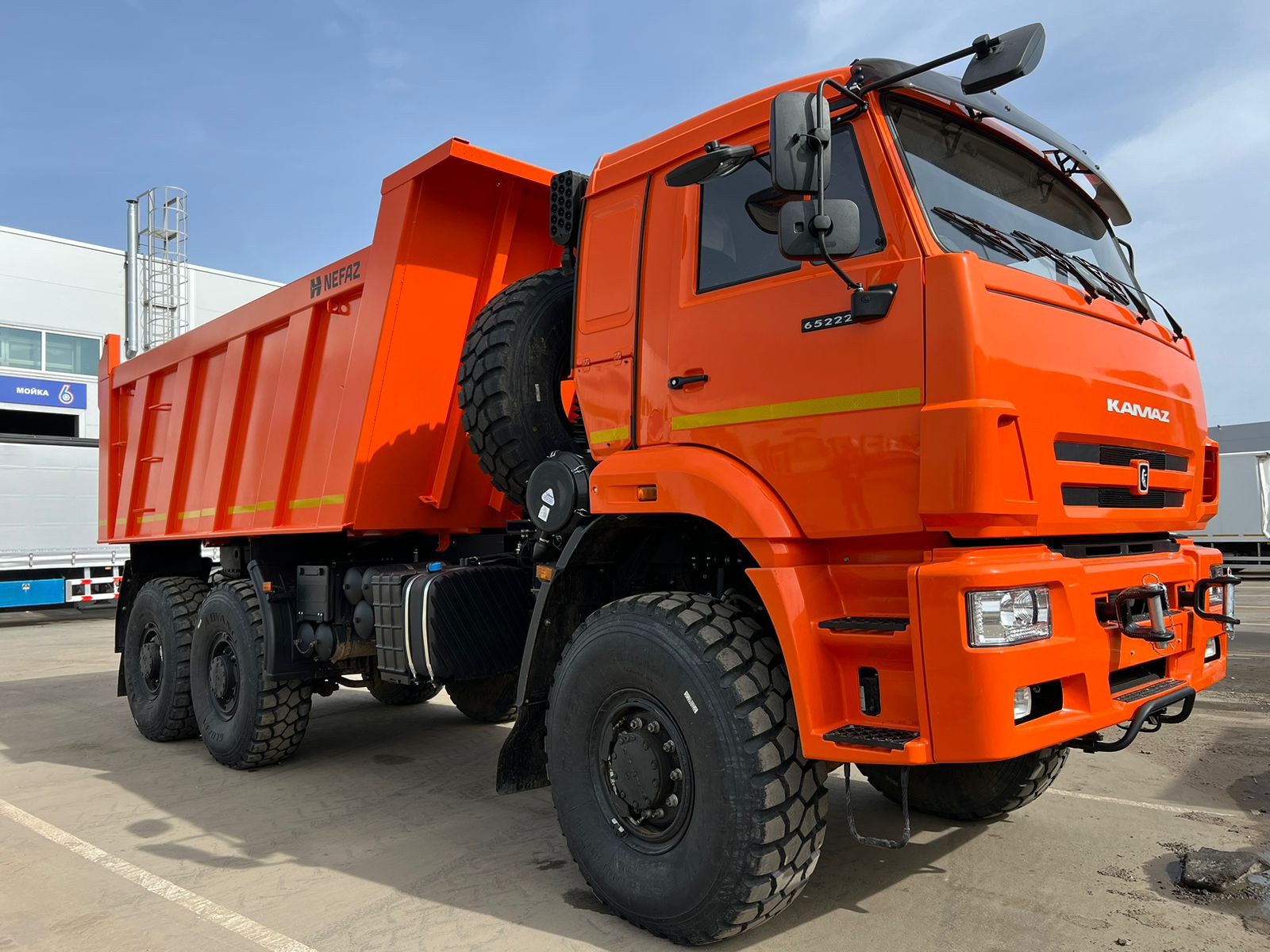 КАМАЗ 65222-26012-53 Оранжевый ral 2009