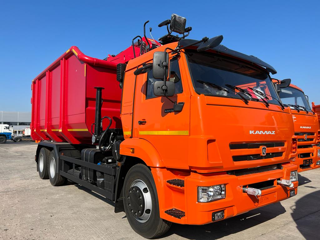 МЕТАЛЛОВОЗ с КМУ ВМ10-74М на шасси КАМАЗ 65115-3094-48 Оранжевый ral 2009
